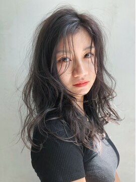 アイティーバイアルバム 松戸店(IT by ALBUM) 顔まわりレイヤー_カーキグレージュマッシュショート_38106