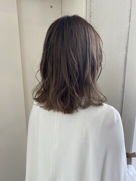ヘアーデザイン シュシュ(hair design Chou Chou by Yone) 透明感ハイライト&アッシュベージュ♪