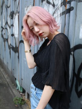 ブゾン(buZon) 【buZonブゾン】くびれロブ×ホワイトピンクカラー