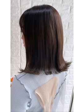 ヒップスデコ(Hip's deco) 【地毛風カラーでカワイイ】グレーベージュ・ぱっつん外ハネ1c3