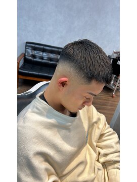 タフ バーバーショップ(TOUGH BARBER SHOP) ハイスキンクロップスタイル