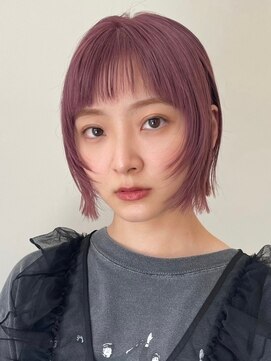 カムジーヘッドカミノウラ(COMEGHEAD KAMINOURA) ダブルカラーミニボブインナーカラーケアブリーチベージュカラー