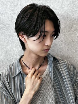 ジーナ 天神(Zina) 毛流れセンターパート