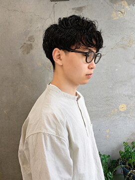 リラクオーレメンズ(LIRA CUORE men's) シャドウパーマ