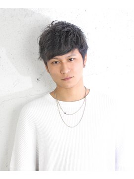 アルブル ヘアデザイン(arbre hair design) ハイトーンショート【グレーアッシュ】