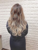 フィックス ヘアー(FIX hair) 【この秋注目スタイルNo.3】ホワイトミルクティーグラデーション