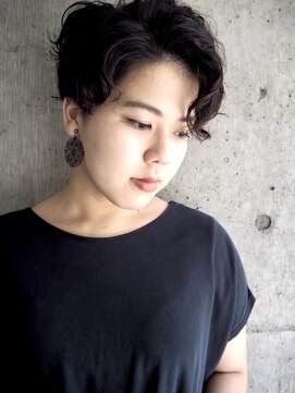 アムト(amt.) 【amt.】ツーブロック女子