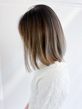 アイティー バイ アルバム 中野店(IT by ALBUM) シャドールーツ_テラコッタくすみブルーミニウルフ_ba352731