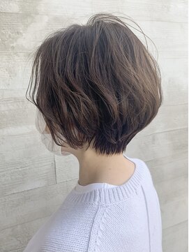 マーシュフラッグ(MARSHFLAG) 大人ナチュラルショートボブ