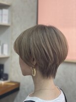 ヘアショップ ホップエム(HAIR SHOP HOP M) ハイトーンカラーくびれショート