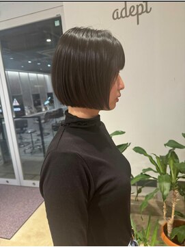 アデプト 金町店(adept) 黒艶髪ボブ