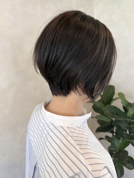 ラ ブリエ 成田公津の杜(La briller) くびれショートボブ40代50代グレイカラー白髪染め白髪ぼかし