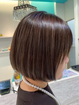 アース オーセンティック 岡山青江店(EARTH Authentic) ショートボブ