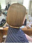 透明感ベージュで大人可愛いカジュアルボブ