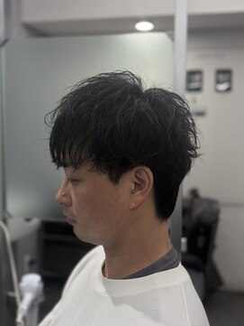 クロムトウキョウ ザ バーバー ネオン 新宿店(CHROM TOKYO the Barber ne/on) 束間ショートマッシュ