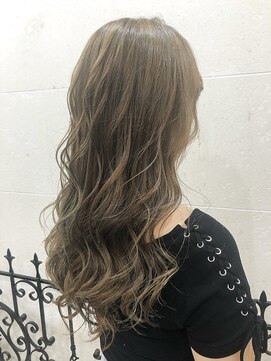 ティンク 天神(Tink) ミルクティーグレージュ