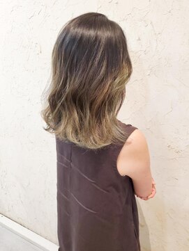 フロール(Flor) 【flor 戸塚】*グラデーション+ミルクティアッシュ*