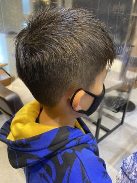 シャインヘアフラッペ 新百合ヶ丘2号店(Shine hair frappe) グラデーションカット