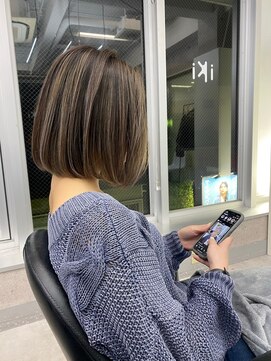 イキ 表参道(iki omotesando) モード/無造作ウェーブ/大人ガーリー[表参道駅]