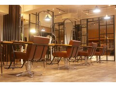 newi hair&treatment grande 横浜【ネウィ】