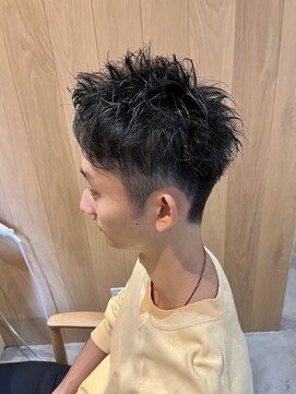 ソウスシア(SOURCE cia) メンズ刈り上げスパイキーショート【佐藤和弥】