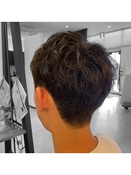 ティップアンドトー ユーカリが丘店(Tip&Toe) くせ活かし×メンズ刈り上げ【八千代・勝田台・佐倉】