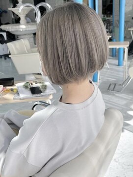 ラテ(latte) ホワイトグレージュ