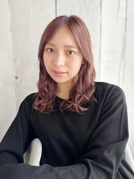 ナル 宇都宮(nalu) ツヤ感ピンクのミックスカール