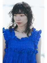 ヘアーアンドスペース セブンブリッジ(HAIR&SPACE 7Bridge) ウルフレイヤー × フラットウェーブ