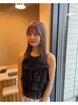 ヘアデザイン ソラ(Sola) 透け感ダブルカラーピンクベージュ×ツヤ髪ロングヘア