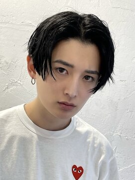 テクネ 天神大名(techne) 天神大名ニュアンスパーマセンターパートシャドウパーマ刈り上げ