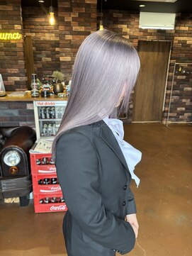 レオクマ(REOKUMA) シルバー/透明感カラー/大人ギャル/ハイトーン