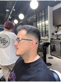 【BarBerBROS】スキンフェードカット　メガネ男子バーバーヘア
