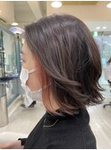 ショートボブ切りっぱなし外ハネボブダブルカラーインナーカラー