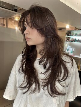 サロン ド ビカ(Salon de bika) バタフライレイヤー×ピンクベージュ