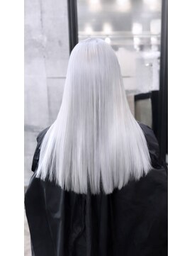 アリア トータルビューティー(Aria total beauty) ブリーチ2回カラー