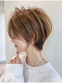 30代40代50代ショート似合わせ白髪ぼかし前髪あり髪型