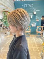 クレエ ヘアー デザイン(creer hair design)&nbsp;ハイトーンカラーブリーチカラーセンターパートメンズカット