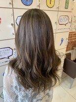 レイフィールド 光の森店&nbsp;ハイライト＋アディクシーで透明感あっぷ