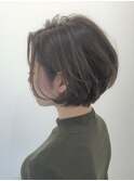 美シルエット前下がりボブ×耳掛け×ハイライト