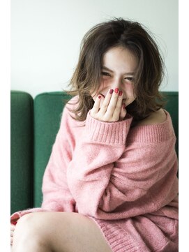 ティーシェル(TIECHEL) 外ハネ