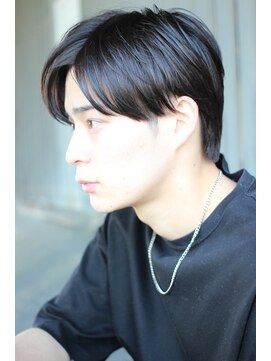 エイル(AILE) ナチュラルセンターパート/マッシュパーマ/アッシュブラック