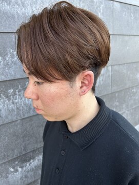 ヒュイル バイ ニアウ(Hwyl by Niau) メンズマッシュセンターパートスパイラルパーマニュアンスパーマ