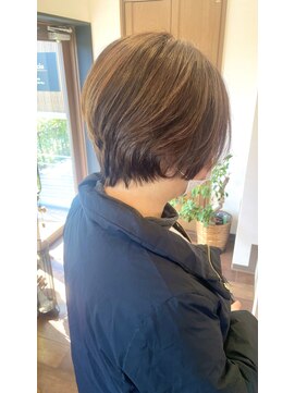ヘアールシア(hair Lucia) 【南草津】40代向け・手入れが楽なレイヤーショート｜南草津