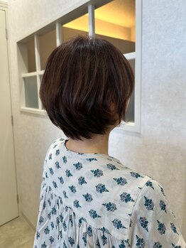 ウルプラスアイ(URU+ai)の写真/【年齢に伴うお悩みもお任せください！】お客様の悩みに合わせた施術・商材で、いつまでも美しい髪へ―。