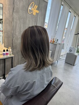 イッキ(IKKI) グレージュハイライトバレイヤージュ