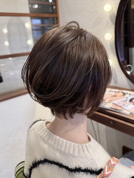 エルサフィロ キタハマ(el zafiro kitahama) 30代×40代×似合わせカット×ファーストグレイ