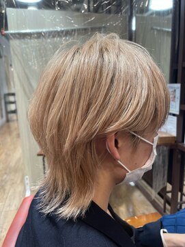 フィゼル あべのルシアス店(Aujua fizelle) ウルフカット×ベージュカラー