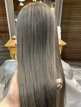 コル アサヒカワ(col asahikawa) くすみグレーカラー