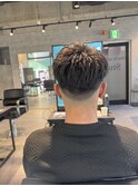 スキンフェード×アップバングで垢抜け！